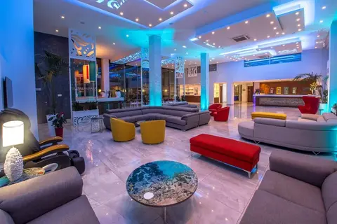 Nicholas Color Hotel in Ayia Napa — foto 17
