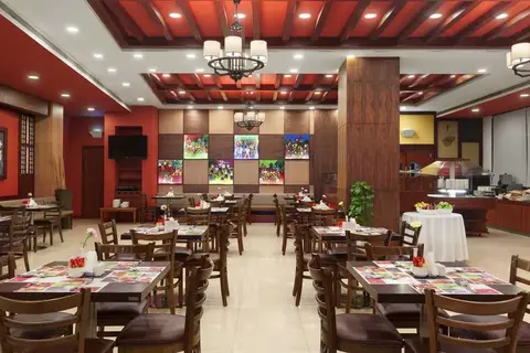 Ramada by Wyndham Dubai Deira in ديرة — foto 8