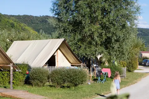 Camping La Roche D Ully in Ornans — foto 18
