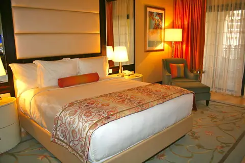 The Ritz-Carlton Abu Dhabi Grand Canal in الروضة — foto 23