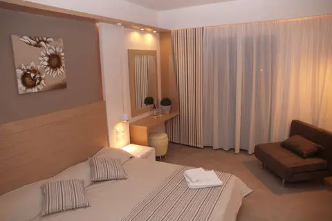 Hotel Pantheon in Βιολί Χαράκι — foto 4