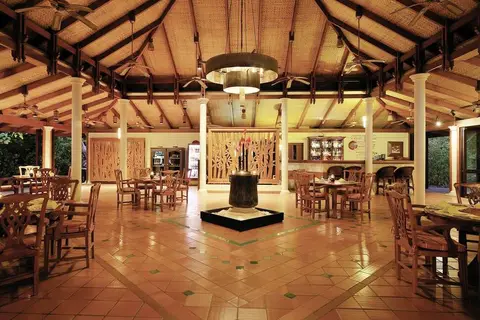Royal Island Resort & Spa in Maakana — foto 20