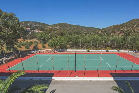 Zefiros Beach Hotel in Μυκάλη — foto 22