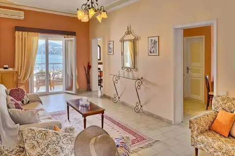 Molfetta Beach Hotel in Γουβιά — foto 5