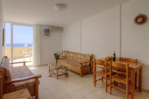 Sunrise Hotel & Apartments in Aνω Ρoδάκινo — foto 24