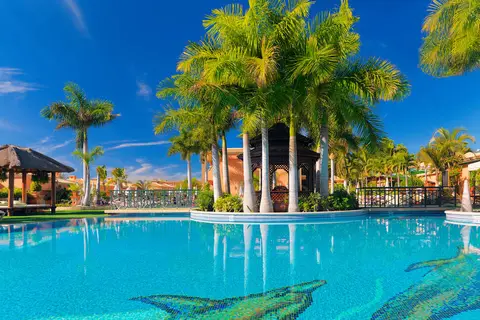 Green Garden Resort in Arona