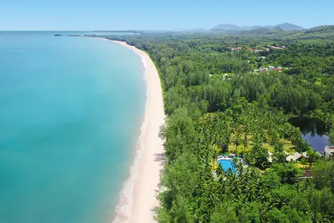 OUTRIGGER Khao Lak Beach Resort in ท่าเสด็จ — foto 10