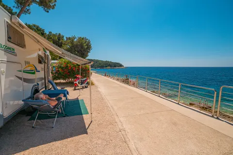 Camping Cikat foto 2