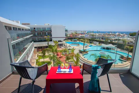 Faros Hotel in Ayia Napa — foto 5