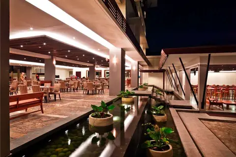 Sun Island Hotel Kuta in Kuta, Kabupaten Badung, Bali, Indonesia;Kuta, Bali — foto 11