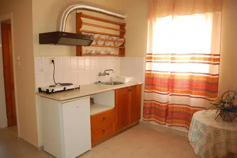Haris Beach Appartementen in Κοκκίνη Χάνι — foto 6