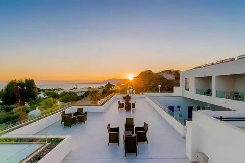 Eagles Nest Hotel in Πεύκοι — foto 18