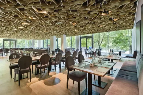 DoubleTree by Hilton Vienna Schonbrunn in Wenen — foto 25