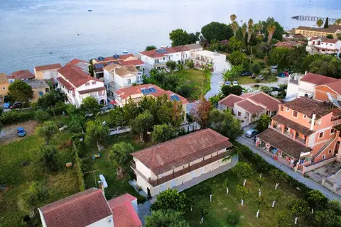 Ever Green in Δημοτική Ενότητα Λευκιμμαίων — foto 19