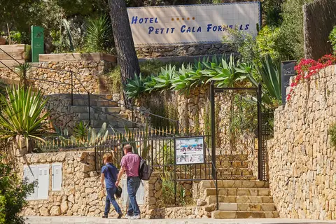 Hotel Petit Cala Fornells in Peguera — foto 7