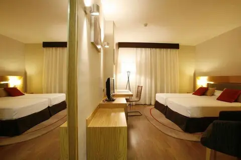 Hotel Guadalmedina in Málaga — foto 17