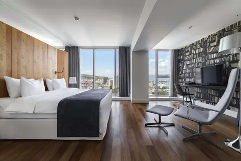 Holiday Inn Tbilisi in Tbilisi — foto 3