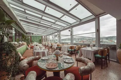 Crowne Plaza Istanbul Ortakoy Bosphorus in Beşiktaş — foto 17