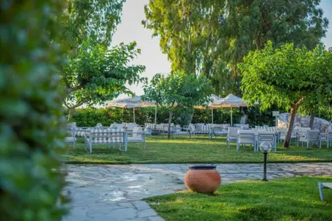 Golden Coast Hotel & Bungalows in Δημοτική Ενότητα Νέας Μάκρης — foto 17