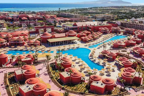 Pickalbatros Laguna Club Resort in Super Market