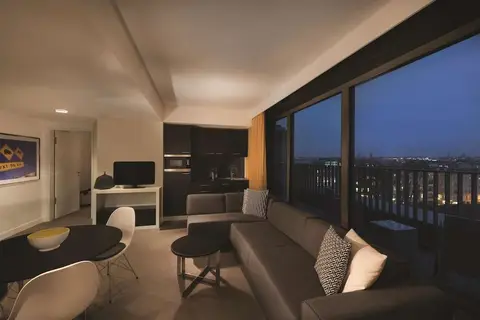 Adina Apartement Hotel Berlin Hackescher Mark in Berlijn — foto 6
