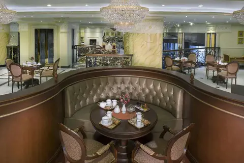 Royal Rose Abu Dhabi, a Curio Collection by Hilton Affiliated Hotel in الدَّانَةْ — foto 13