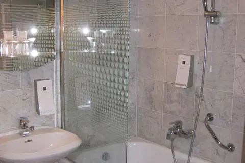 Phoenix Hotel in Zagreb — foto 12