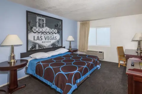 Super 8 by Wyndham Las Vegas North Strip/Fremont St. Area in Las Vegas, foto 2