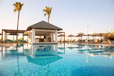 Atlantica Miramare Beach Hotel in Limassol — foto 25