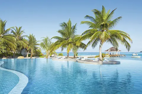 Holiday Inn Resort Kandooma Maldives in Holiday Inn Resort - Reception — foto 15