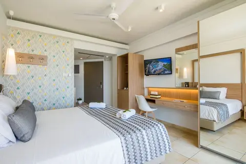 Kiani Beach Resort in Καλύβες — foto 22