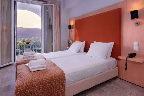 Hotel Punta in Καλύβια — foto 13