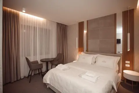 Hotel Chicago in Shkodra — foto 29