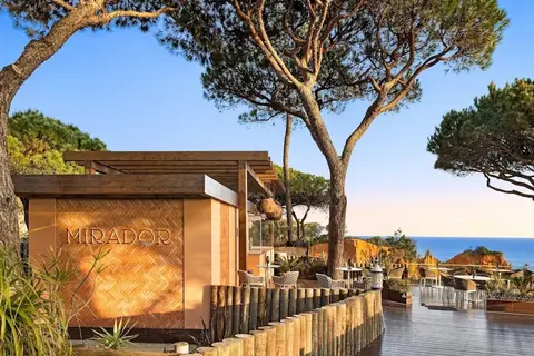 Pine Cliffs Residence, a Luxury Collection Resort in Vilamoura