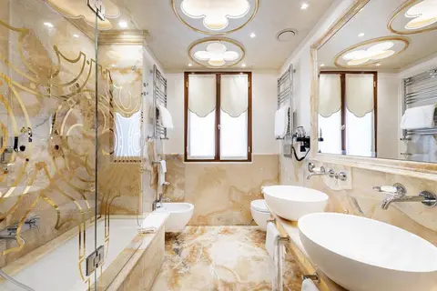 Hotel Monaco & Grand Canal in Venetië — foto 16