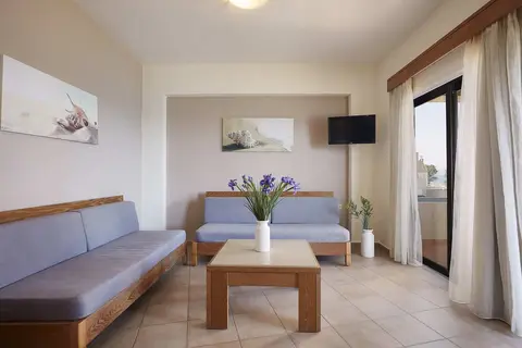 Blue Dome Sea View Hotel in Platanias (Chania) — foto 29