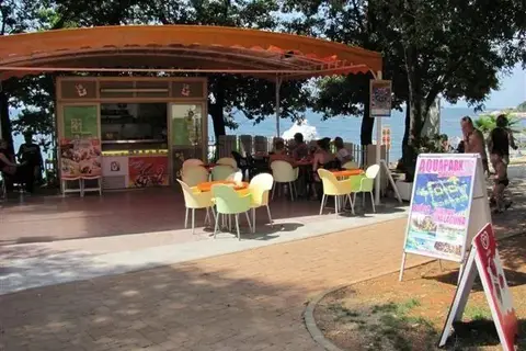 Camping Bijela Uvala in Funtana — foto 7