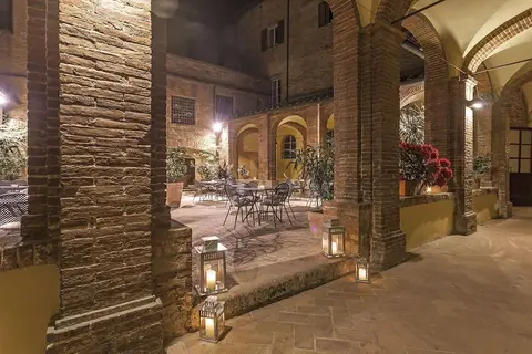 Il Chiostro del Carmine in Sienna — foto 6