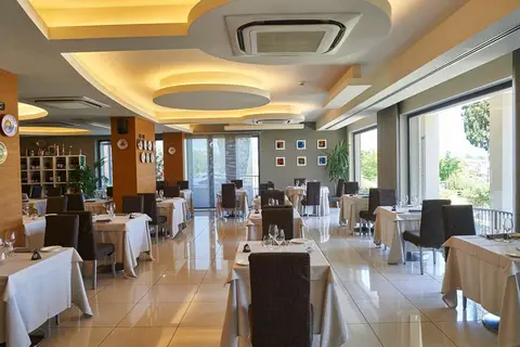 Hotel Villa Luisa Resort in San Felice del Benaco — foto 6