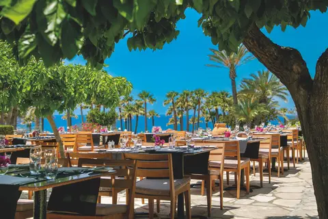 Azia Resort & Spa in Paphos — foto 7