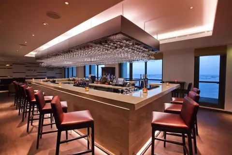 JA Ocean View Hotel in Ja Ocean View Hotel Padel Tennis Court — foto 6