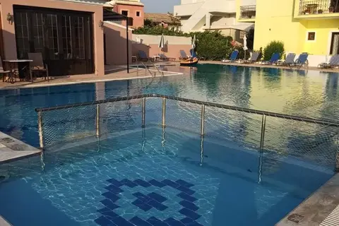 Amadeus Hawaii Studios & Apartments in Σιδάρι — foto 13