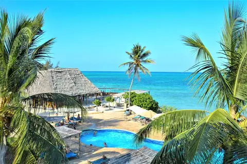 Reef & Beach Resort in Jambiani — foto 23