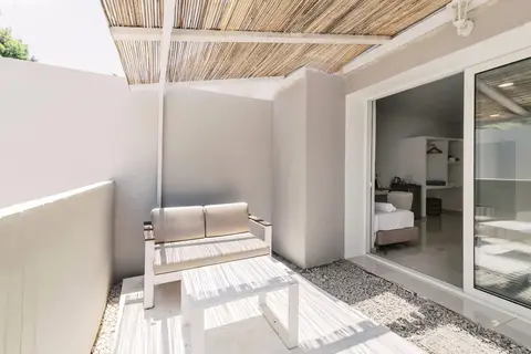 Bamboo Suites in Ιαλυσός — foto 29