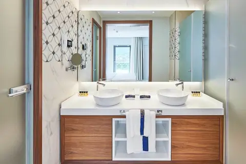 HUMA Kotor Bay Hotel & Villas in Kotor — foto 22