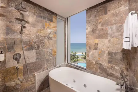 Meliá Danang Beach Resort in Da Nang — foto 19