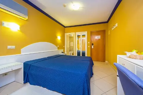 Atismar Hotel in Quarteira — foto 17