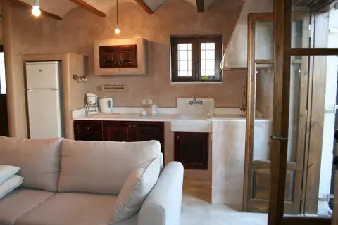 Mani Village in Άγιος Νικόλαος — foto 9