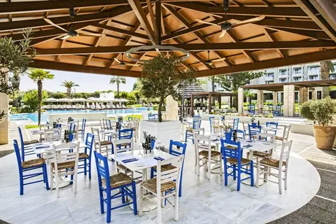 Sheraton Rhodes Resort in Ιαλυσός — foto 24