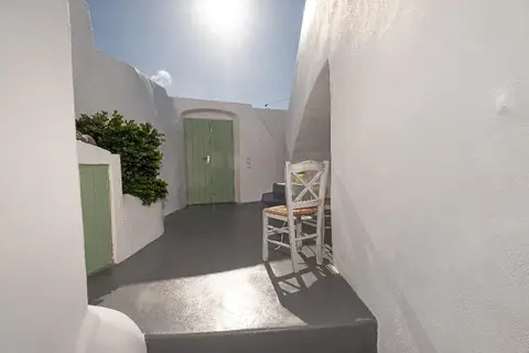 White Orchid Cave House & Studio in Pyrgos